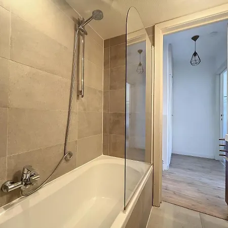 8660 - Flat Seaside Appartement De Panne