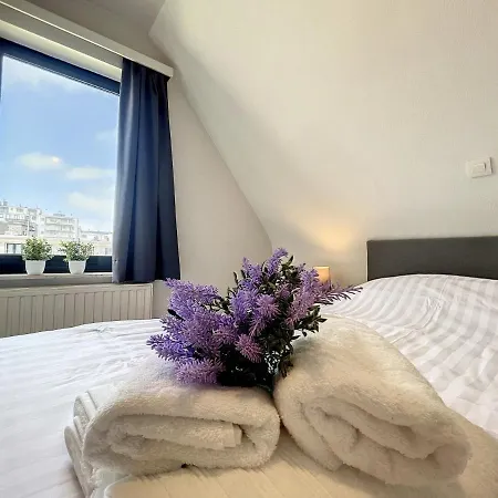 8660 - Flat Seaside La Panne
