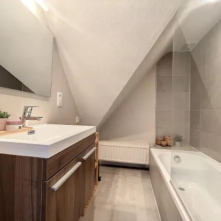 8660 - Flat Seaside *